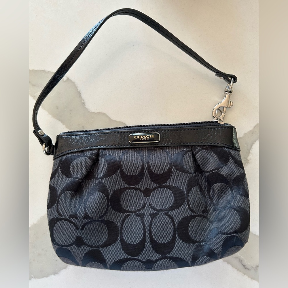 COACH VINTAGE WRISTLET/BAG